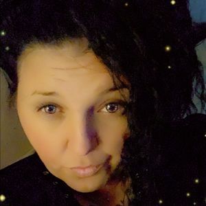 Meet your Posher, Tiera